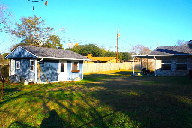 181 Velma Dr., Kilgore, TX 75662