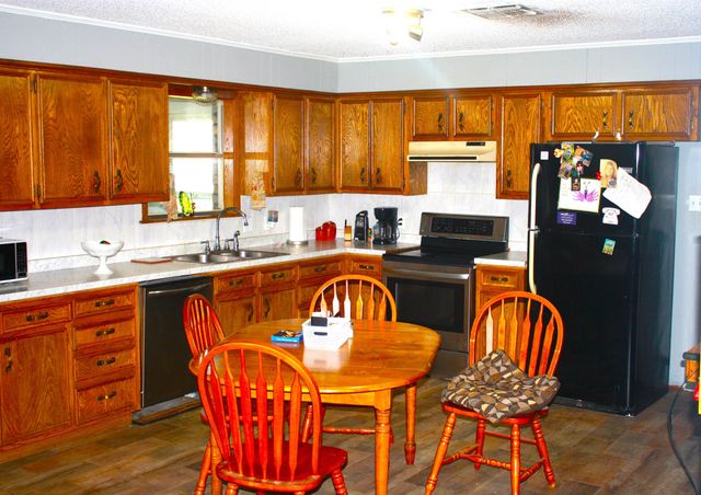 181 Velma Dr., Kilgore, TX 75662