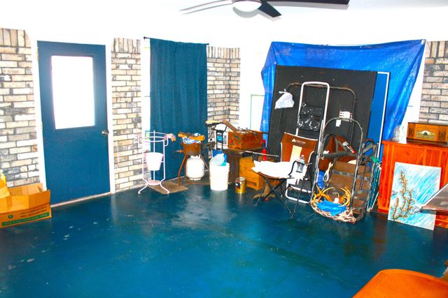 181 Velma Dr., Kilgore, TX 75662