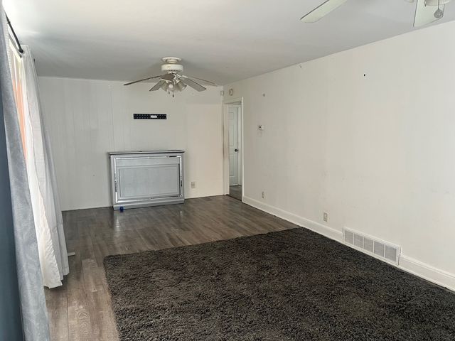 14701 E Riverside Drive, South Holland, IL 60473