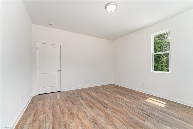 4000 Groometown Road, Greensboro, NC 27407