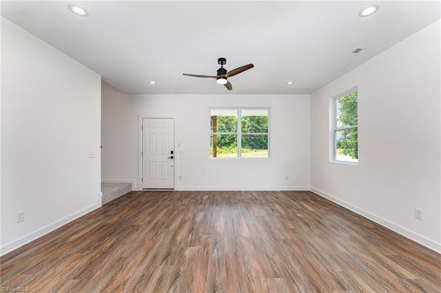 4000 Groometown Road, Greensboro, NC 27407