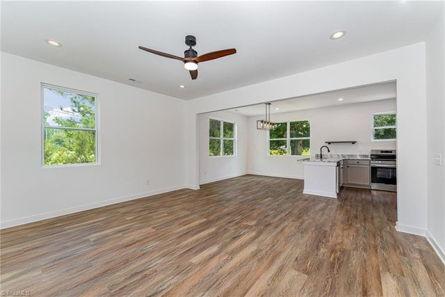 4000 Groometown Road, Greensboro, NC 27407