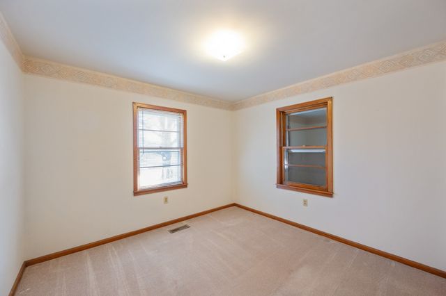 2855 Pine Knob Rd, Lexington, TN 38351