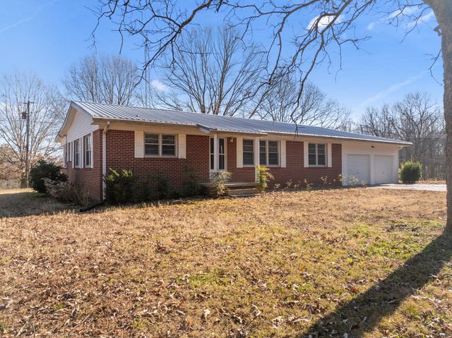 2855 Pine Knob Rd, Lexington, TN 38351