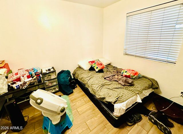 7567 W PASADENA Avenue, Glendale, AZ 85303