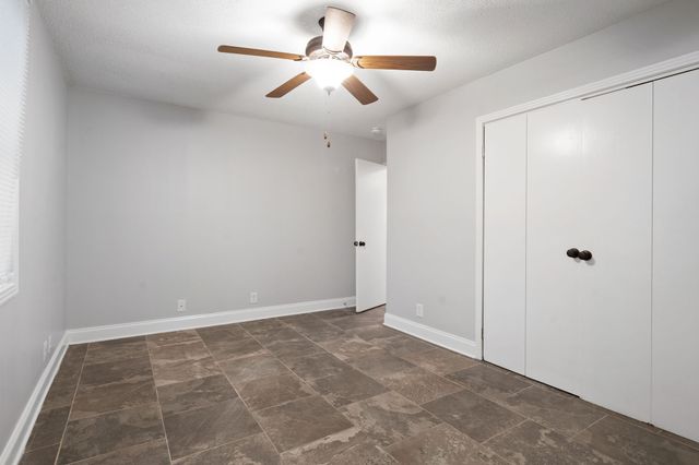 331 Randell Dr Apt E, Clarksville, TN 37042