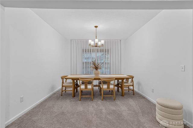 10111 Washington Glen Dr, Dayton, OH 45458