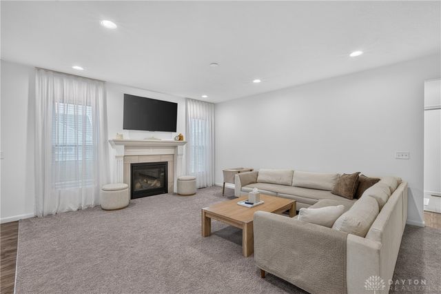 10111 Washington Glen Dr, Dayton, OH 45458
