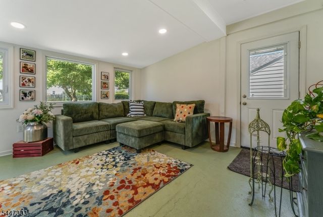 711 4Th St, Belvidere Twp., NJ 07823