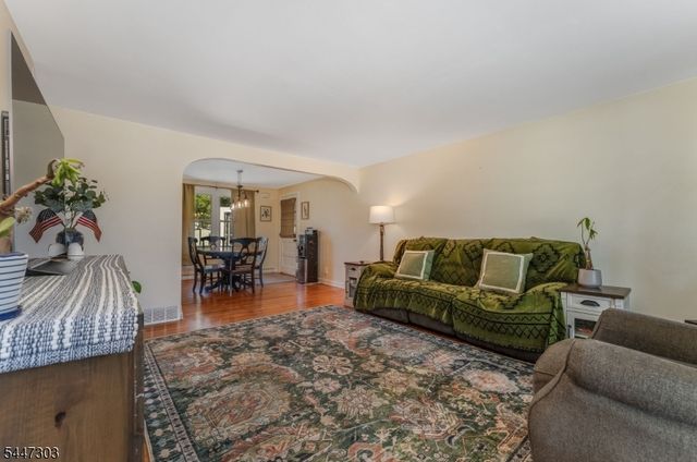 711 4Th St, Belvidere Twp., NJ 07823