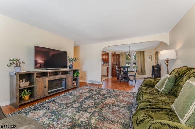 711 4Th St, Belvidere Twp., NJ 07823