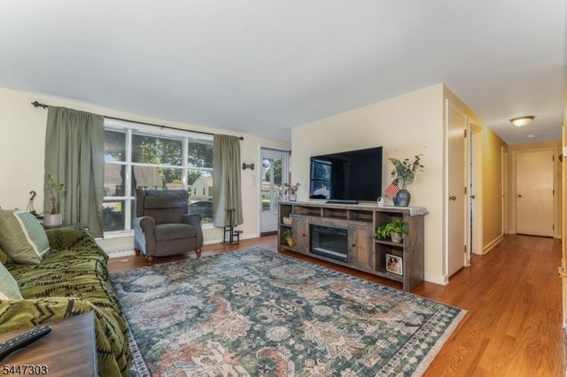 711 4Th St, Belvidere Twp., NJ 07823
