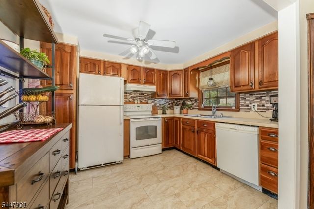 711 4Th St, Belvidere Twp., NJ 07823