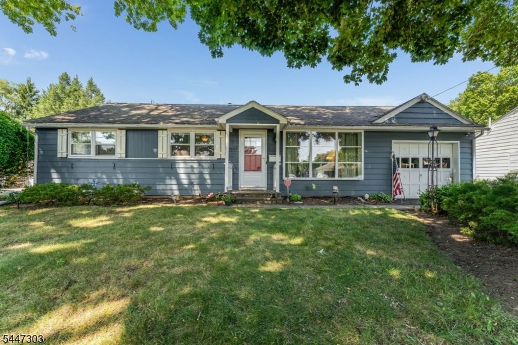 711 4Th St, Belvidere Twp., NJ 07823