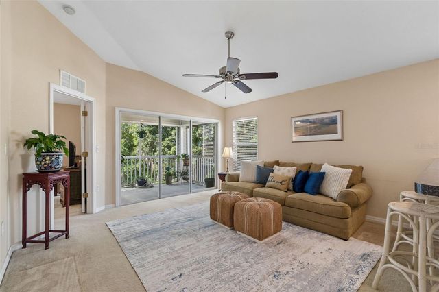 1633 HAMMOCKS AVENUE 1633, Lutz, FL 33549