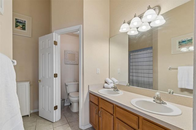 1633 HAMMOCKS AVENUE 1633, Lutz, FL 33549