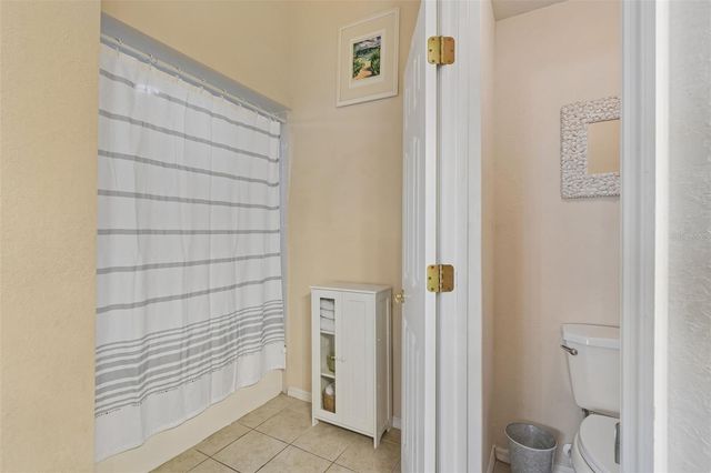 1633 HAMMOCKS AVENUE 1633, Lutz, FL 33549