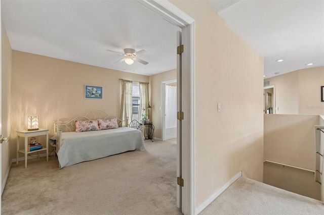 1633 HAMMOCKS AVENUE 1633, Lutz, FL 33549