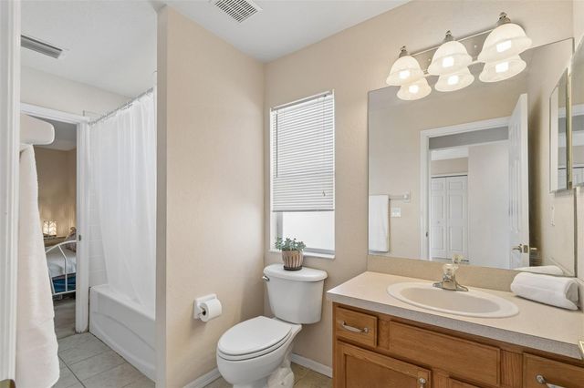 1633 HAMMOCKS AVENUE 1633, Lutz, FL 33549