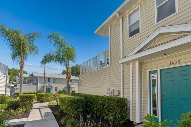 1633 HAMMOCKS AVENUE 1633, Lutz, FL 33549