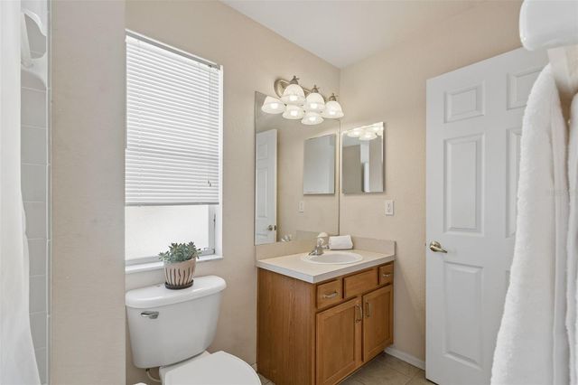 1633 HAMMOCKS AVENUE 1633, Lutz, FL 33549