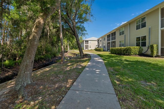 1633 HAMMOCKS AVENUE 1633, Lutz, FL 33549