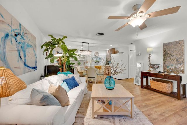 1608 WHITEBRIDGE DRIVE B, Palm Harbor, FL 34684