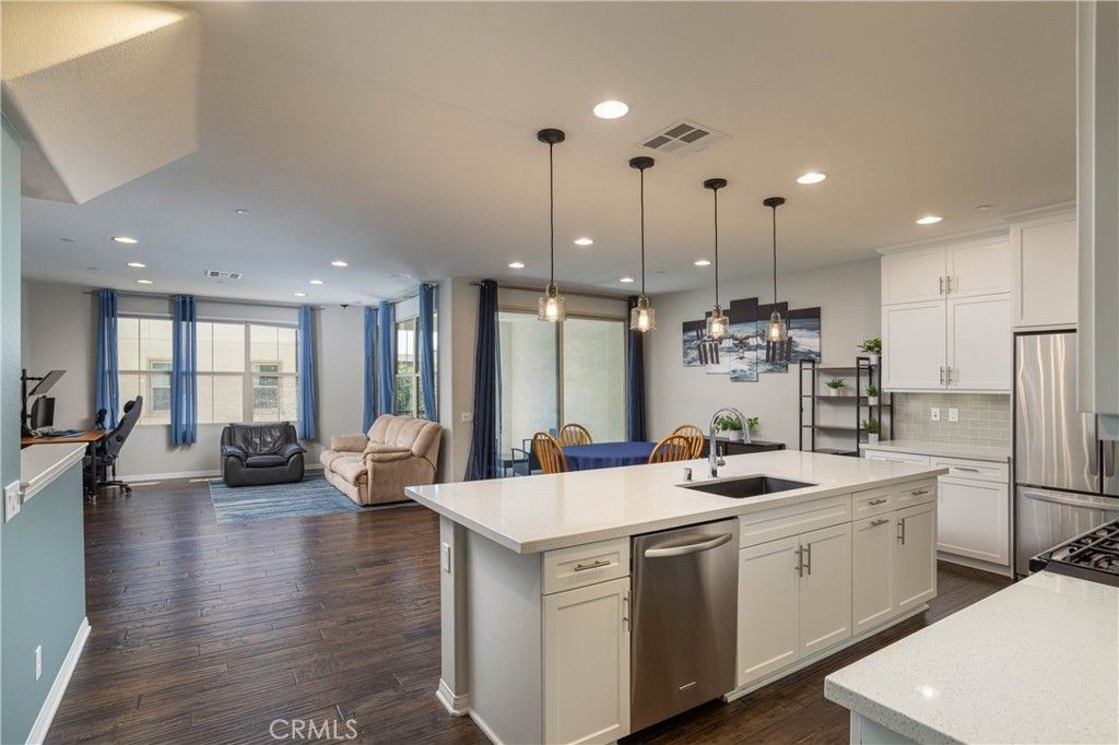 63 Origin, Irvine, CA 92618 — photo 2