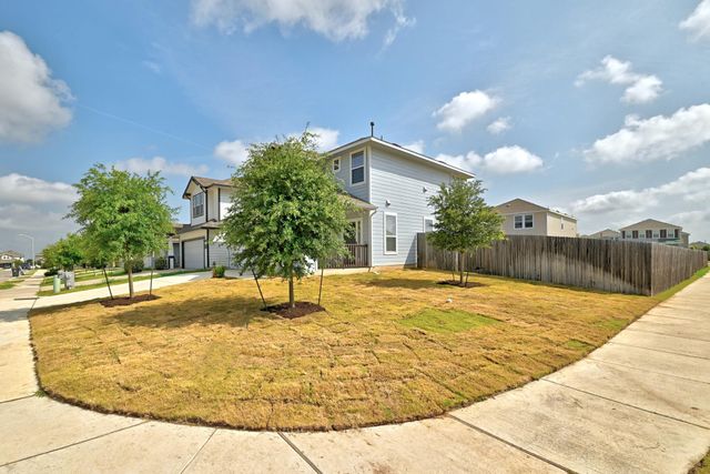 108 Living Reef DR, Maxwell, TX 78656