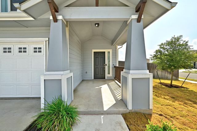 108 Living Reef DR, Maxwell, TX 78656