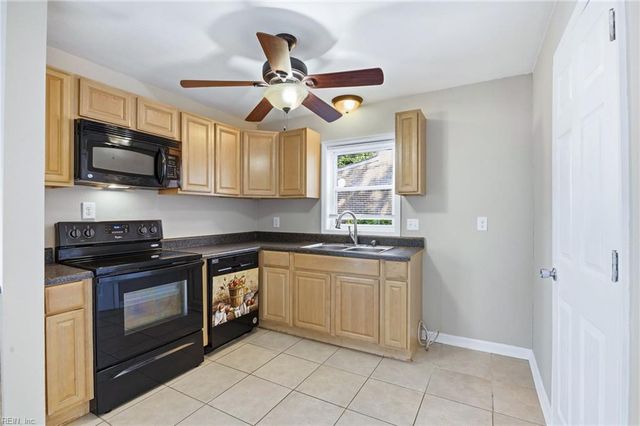 663 Baker RD, Virginia Beach, VA 23462