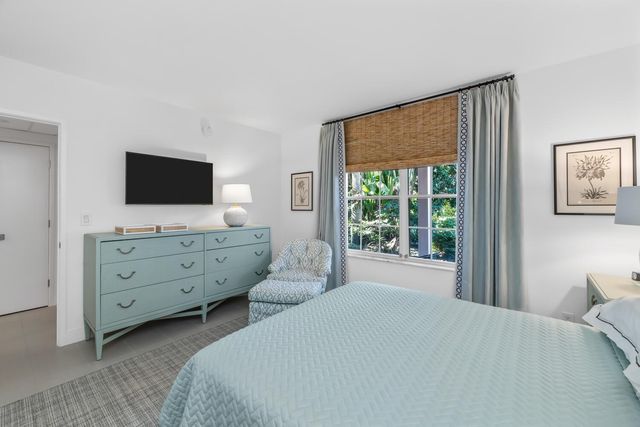 134 Peruvian Avenue 104, Palm Beach, FL 33480