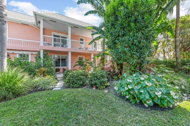134 Peruvian Avenue 104, Palm Beach, FL 33480