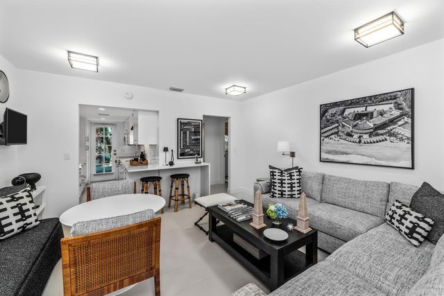 134 Peruvian Avenue 104, Palm Beach, FL 33480