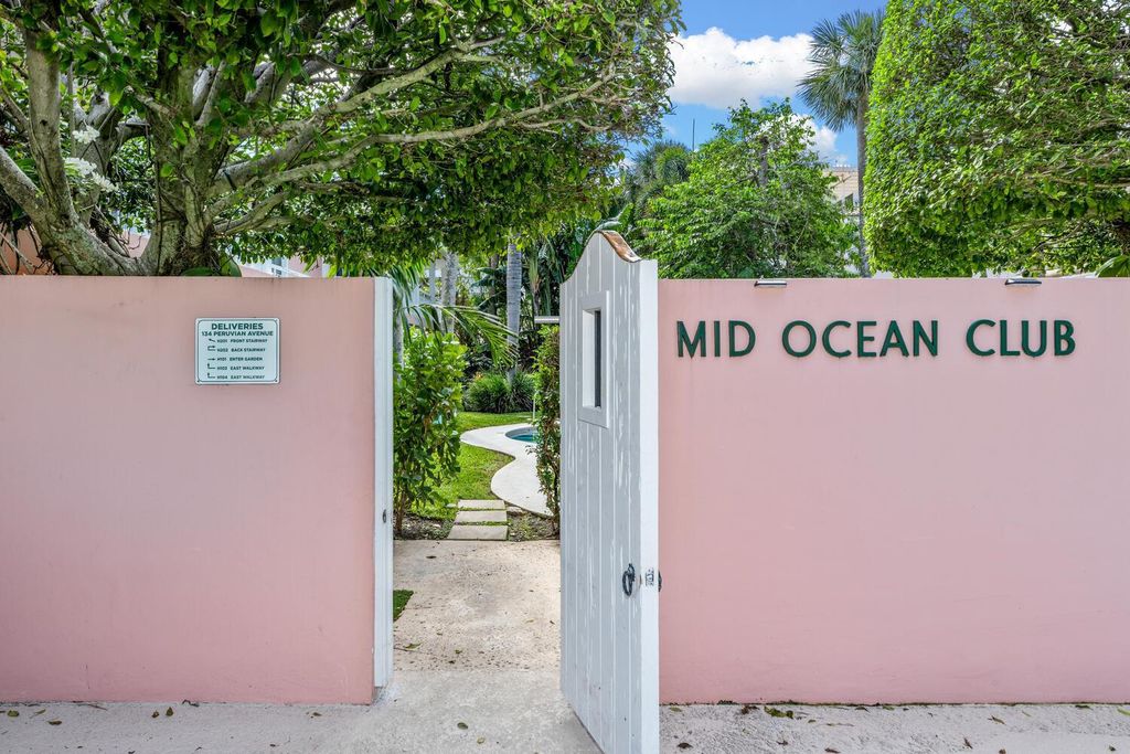 134 Peruvian Avenue 104, Palm Beach, FL 33480