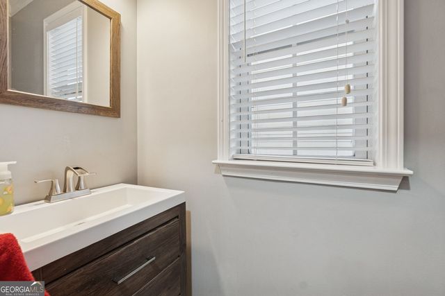 215 Revillion Way, Woodstock, GA 30188