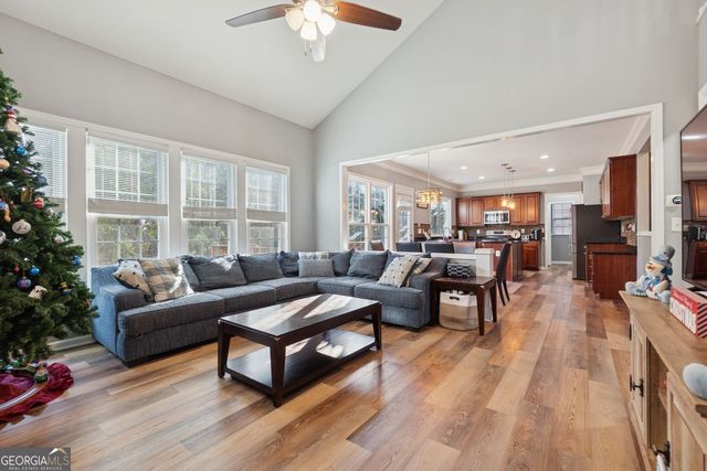 215 Revillion Way, Woodstock, GA 30188