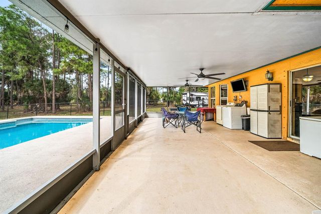 2195 F Road, Loxahatchee, FL 33470