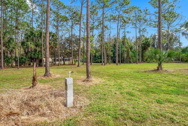 2195 F Road, Loxahatchee, FL 33470