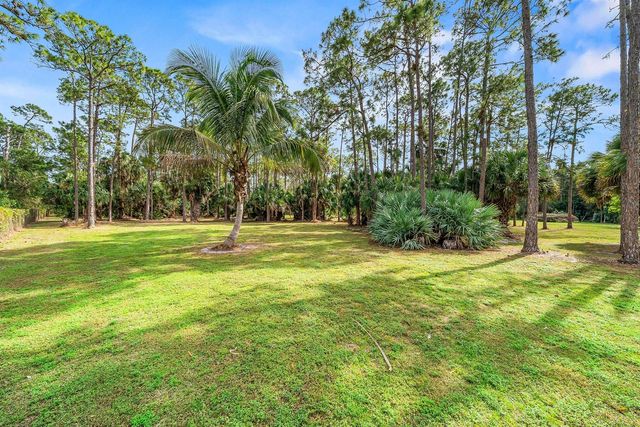 2195 F Road, Loxahatchee, FL 33470