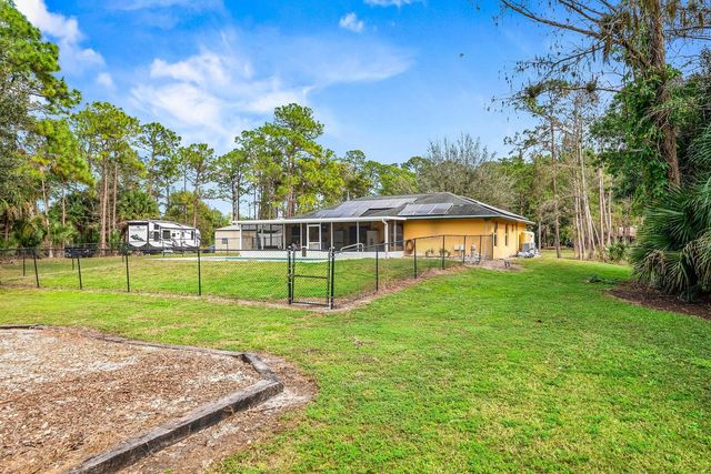 2195 F Road, Loxahatchee, FL 33470