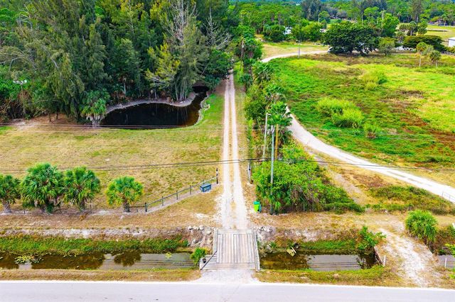 2195 F Road, Loxahatchee, FL 33470