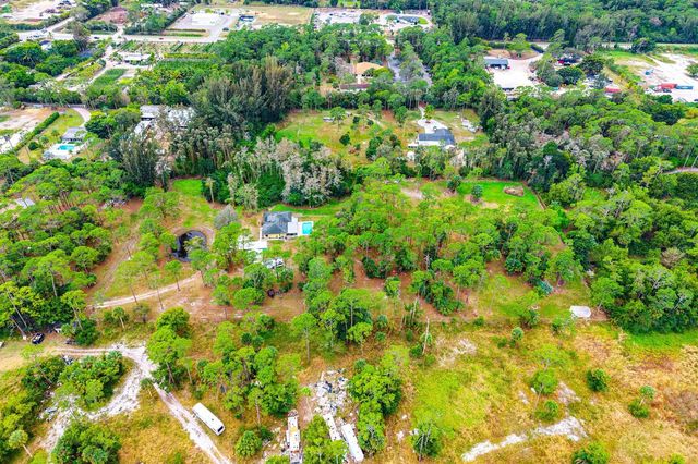 2195 F Road, Loxahatchee, FL 33470