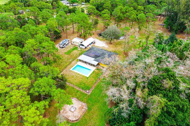 2195 F Road, Loxahatchee, FL 33470