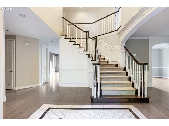 10585 Nw SKYLINE Blvd, Portland, OR 97231