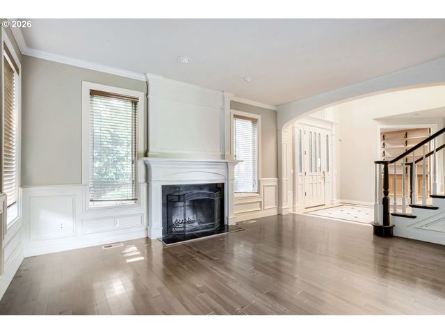 10585 Nw SKYLINE Blvd, Portland, OR 97231