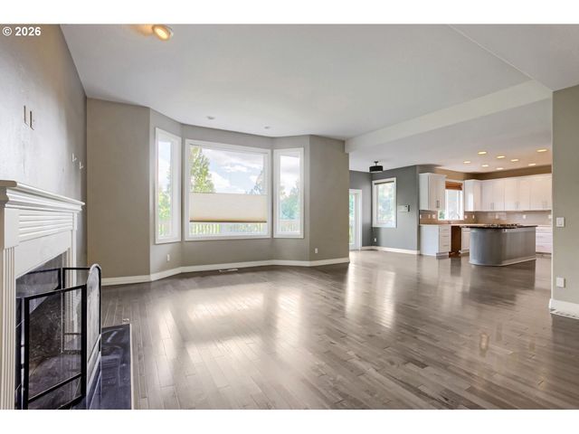 10585 Nw SKYLINE Blvd, Portland, OR 97231