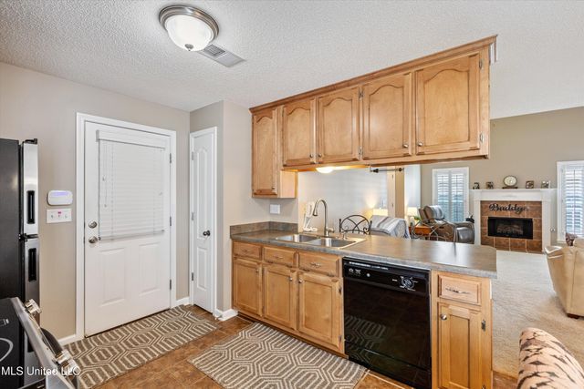 6315 Ivy Trails Drive, Olive Branch, MS 38654