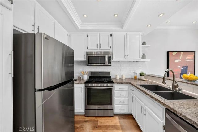 93 Goldenrod, Irvine, CA 92614